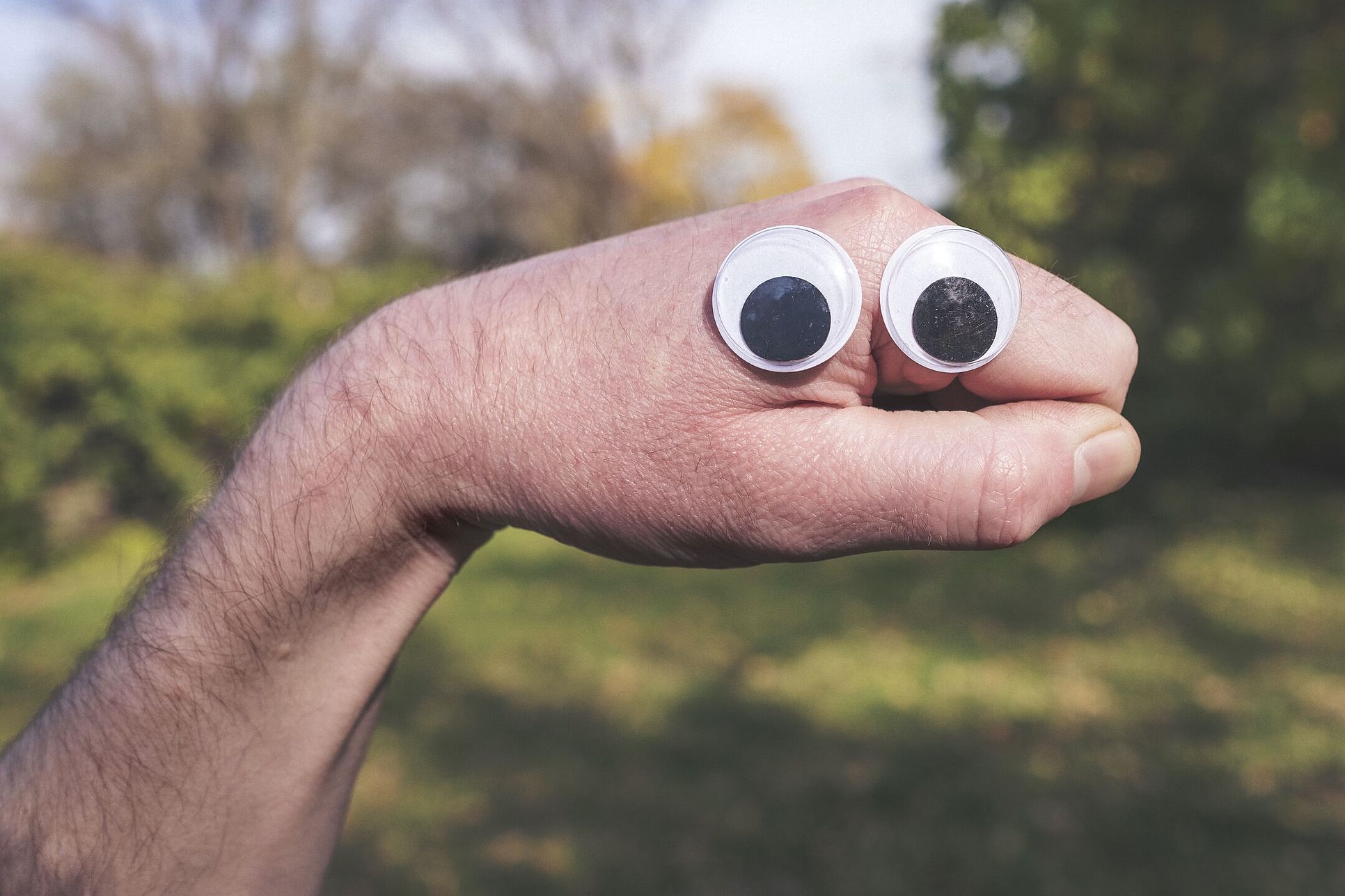 gratisography-hand-with-eyes-face-free-stock-photo.jpg